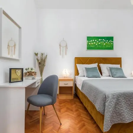 Apartment House Slaven With Private Swiming Pool Pula