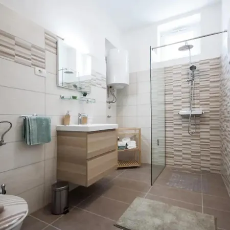 House Slaven With Private Swiming Pool Apartment Pula